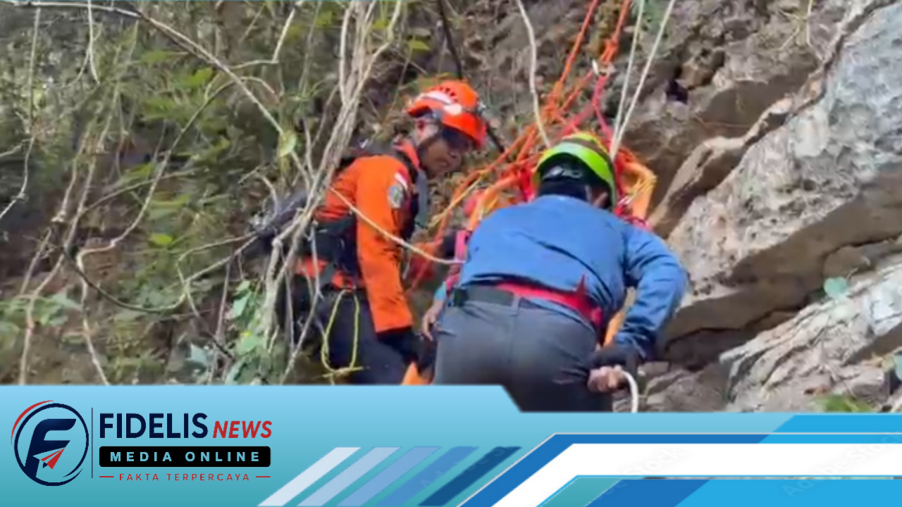 Enam Mahasiswa Trouble Saat Explore Goa Kalibbong Alloa Pangkep, Tim SAR Evakuasi teknik Vertical Rescue