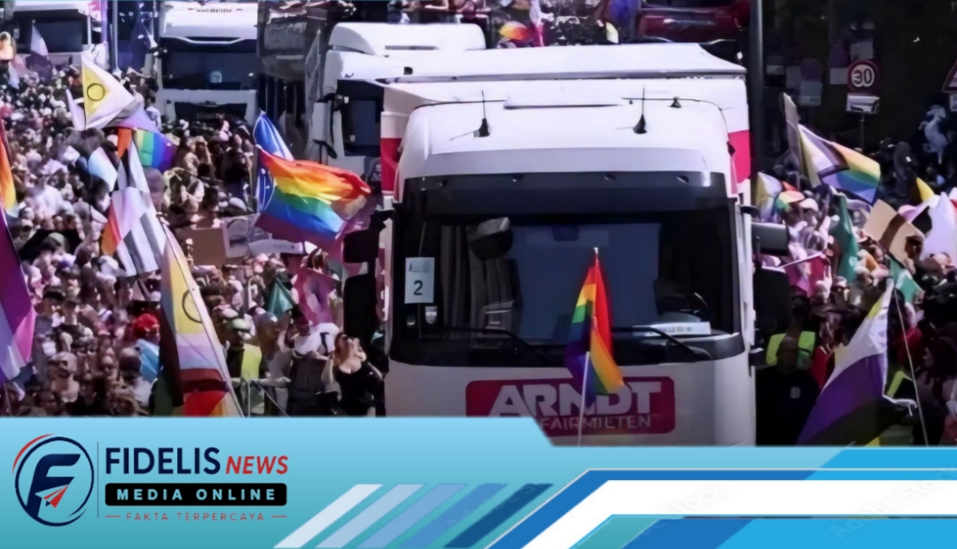 Parade Gay Pride (LGBT), di Tabrak Bus Tewaskan Satu Orang Belasan Luka - Luka